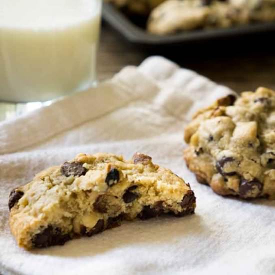 Bakery Style Chocolate Chip Cookies