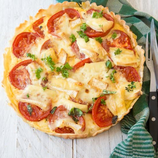 quiche with tomatoes, Brie and must