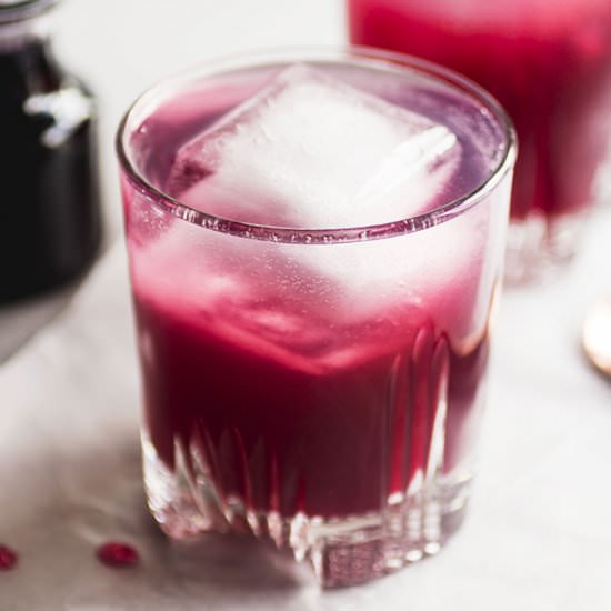 blueberry whiskey spritzers