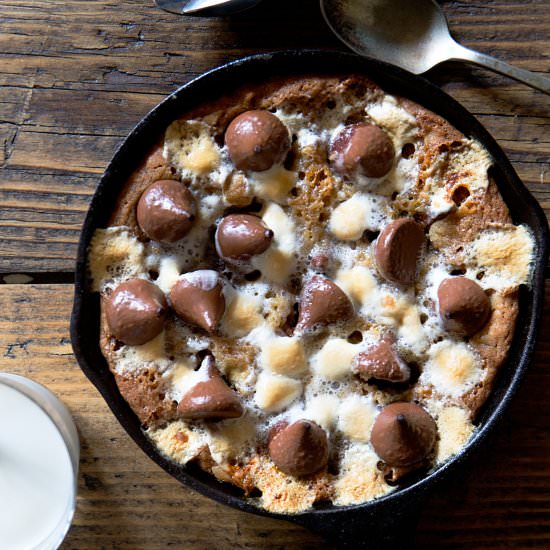 S’mores Skillet Cookie