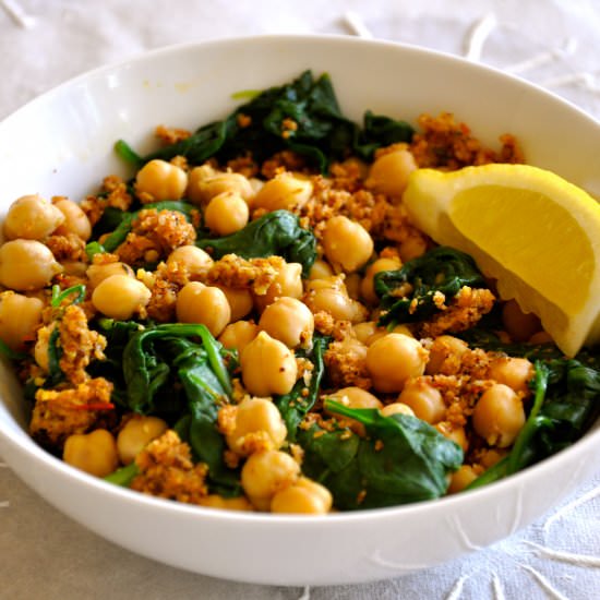 Spicy Chickpeas and Spinach