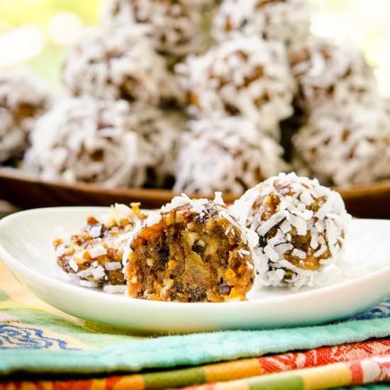 No-Bake Fruit Balls