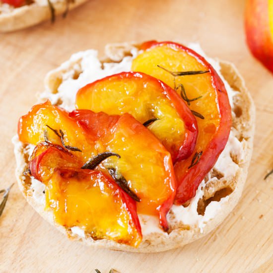 Baked Peaches Breakfast Toasts