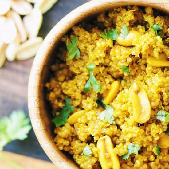 Sweet & Spicy Quinoa Peanut Bowl