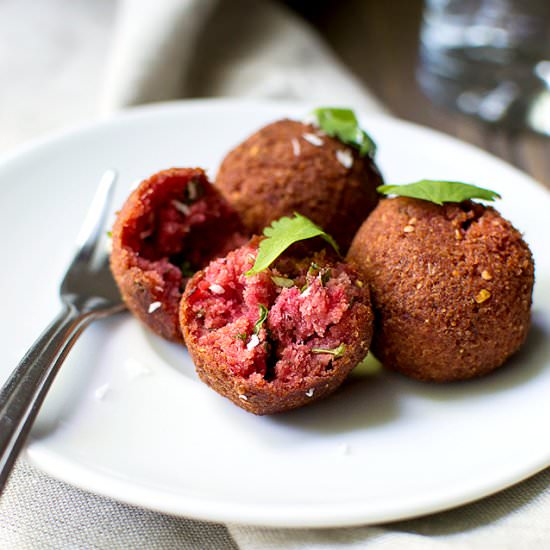 Beet Urundai