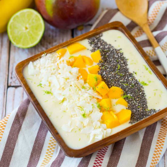 Tropical Smoothie Bowl