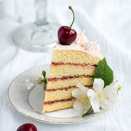 Vanilla layer cake