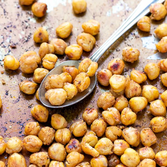 The Easiest Roasted Chickpeas
