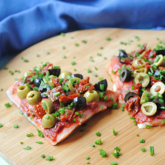 Olive and Sundried Tomato Salmon