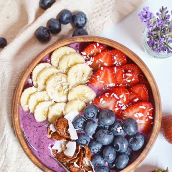 BC Berries Breakfast Bowl