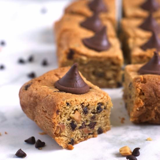 Chunky Peanut Butter Blossom Bars