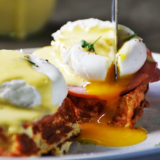 Eggs Benedict Cauliflower Waffles
