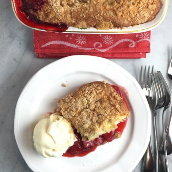 Warm Strawberry Crumb Cake
