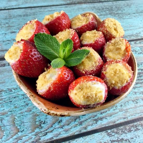Cheesecake Stuffed Strawberries