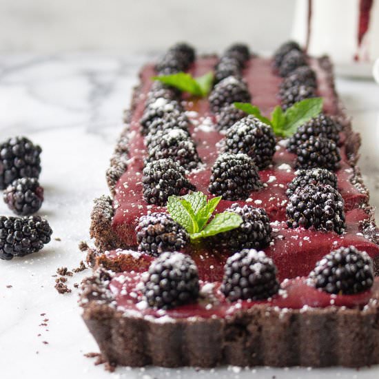 No-Bake Chocolate Blackberry Tart