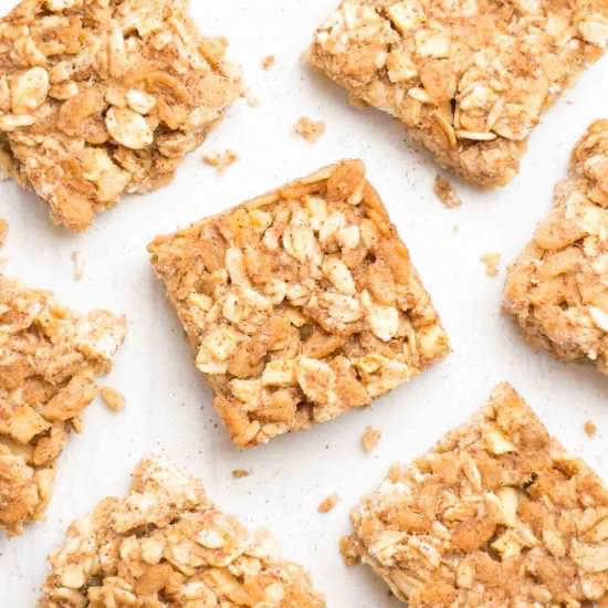 Apple Pie Granola Bar Bites