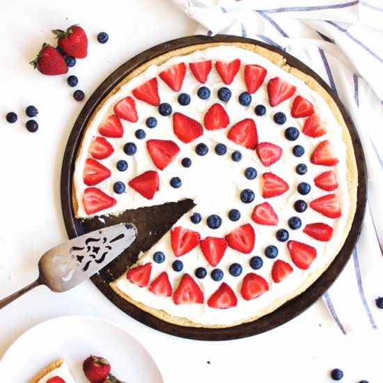 4th of July Berry Dessert Pizza