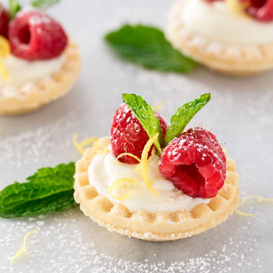 White Chocolate Cheesecake Tartlets