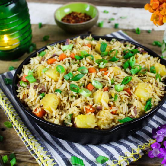 Vegan Pineapple Fried Rice