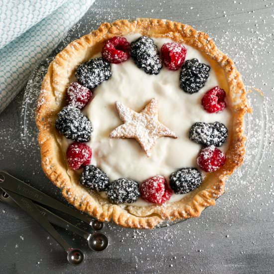 Panna Cotta Berry Pie