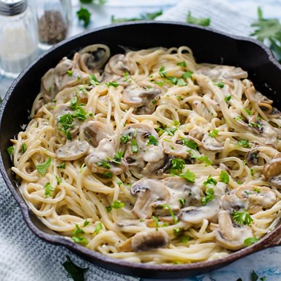 Creamy Garlic Mushroom Pasta