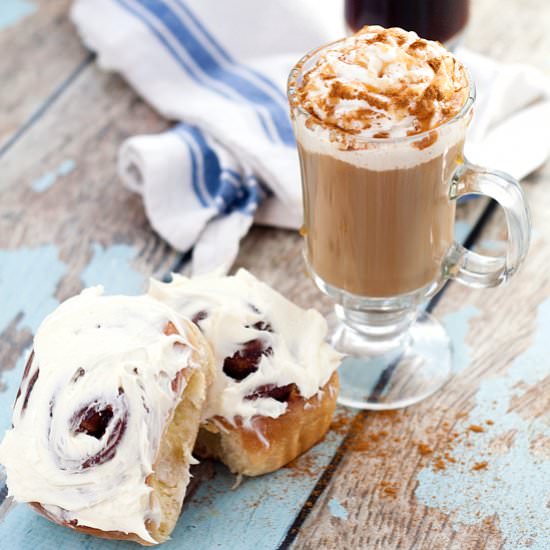 Homemade Cinnamon Roll Creamer