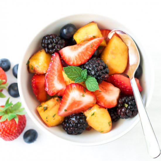 Berry Nectarine Fruit Salad