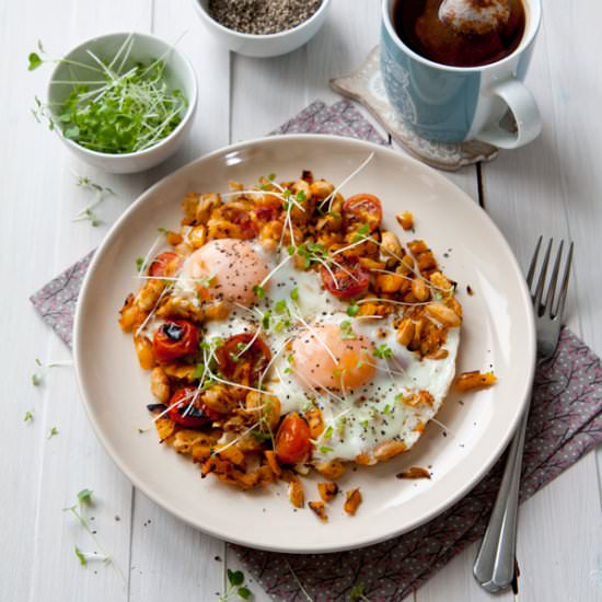 Bean and Pepper Hash with Eggs