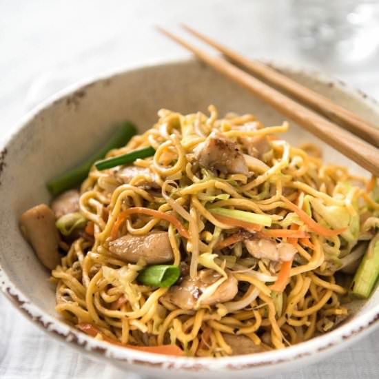 PROPER CHICKEN CHOW MEIN