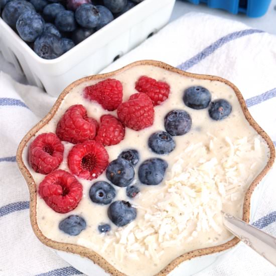 Berry Coconut Smoothie Bowl