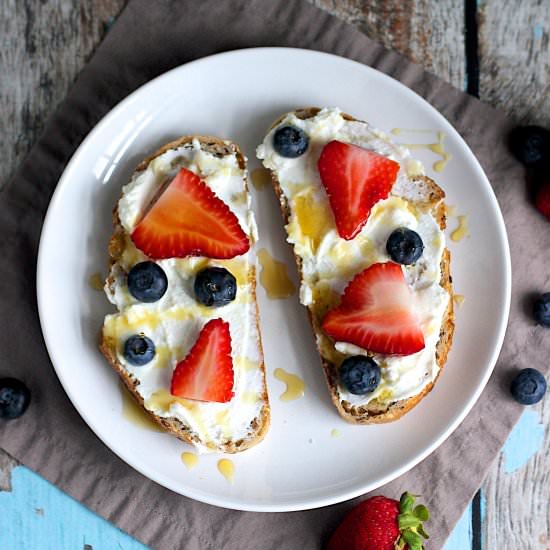 Berry and Ricotta Toast