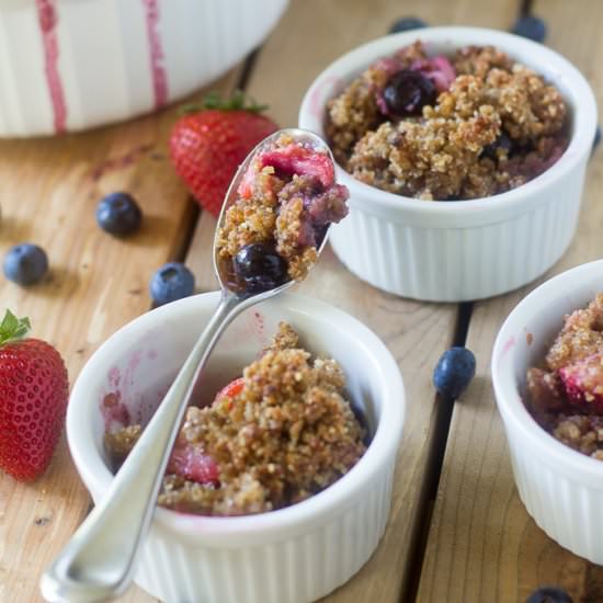 Berry Crumble Breakfast Bake