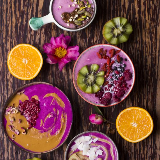 Pink dragon fruit smoothie bowls