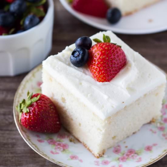 White Cake with Vanilla Buttercream