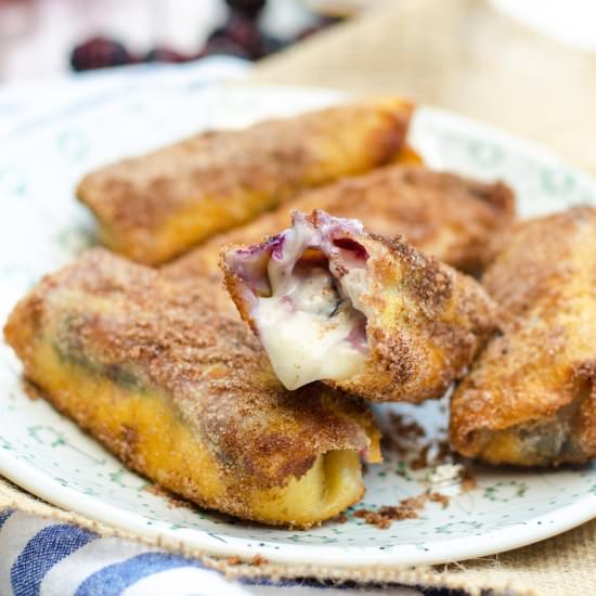 Blueberry Ricotta Cheesecake Eggrolls