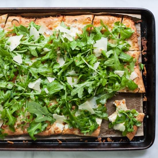Burrata Prosciutto Arugula Pizza