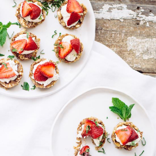 Raw Strawberry Summer Tarts