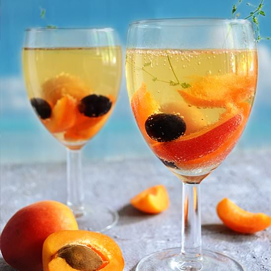 Apricot White Wine Spritzer
