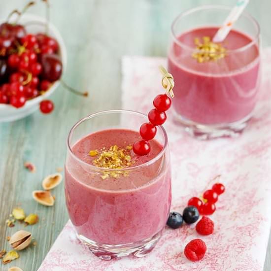 Berries Lassi