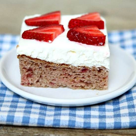 Gluten Free Strawberry Cake
