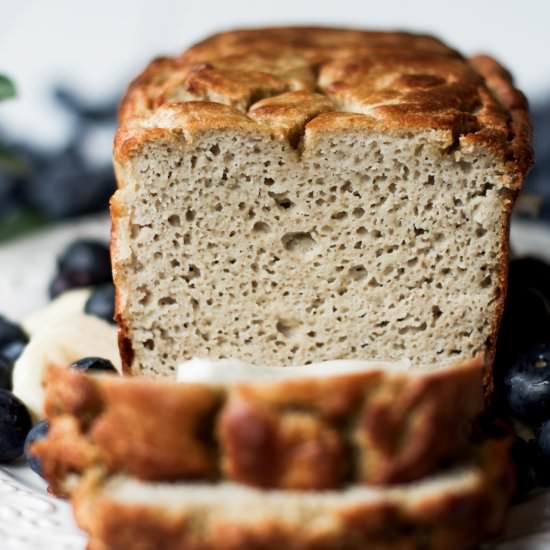 5 Minute Paleo Blender Banana Bread