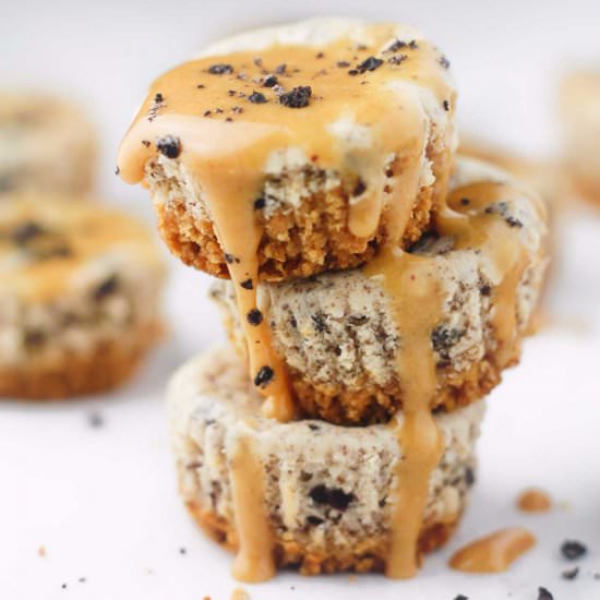 Skinnt Mini PB Oreo Cheesecakes