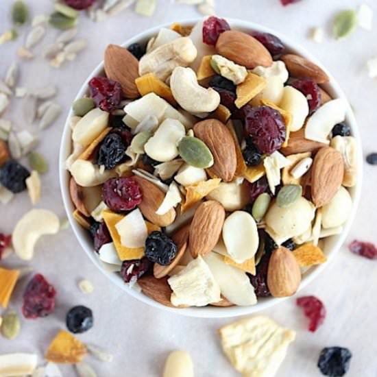 Healthy Homemade Tropical Trail Mix
