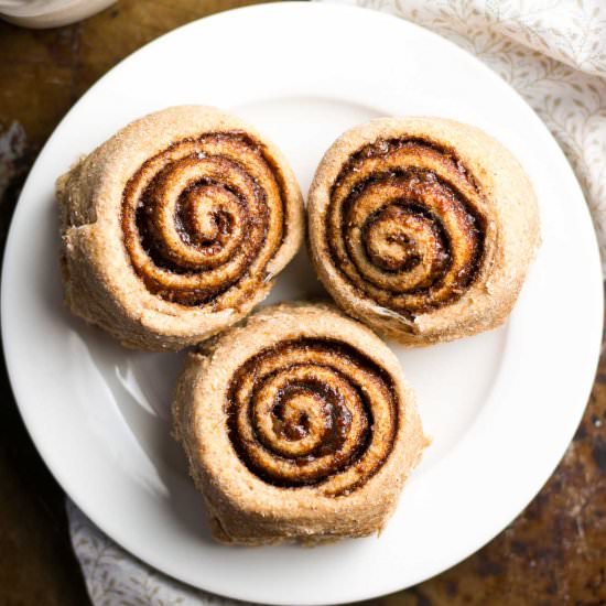 45-Minute Healthy Cinnamon Rolls
