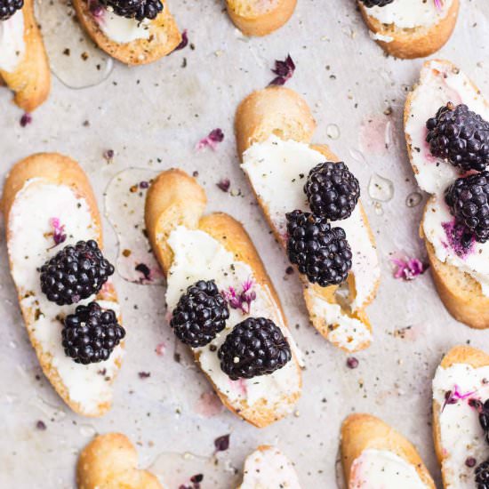 Quick-Pickled Blackberry Toast