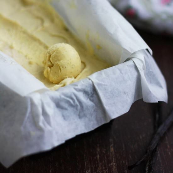 Easy Vanilla Bean Ice Cream