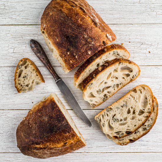 Spelt Pumpkin Seeds Bread