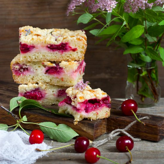 Cherry and Sour Cream Cake