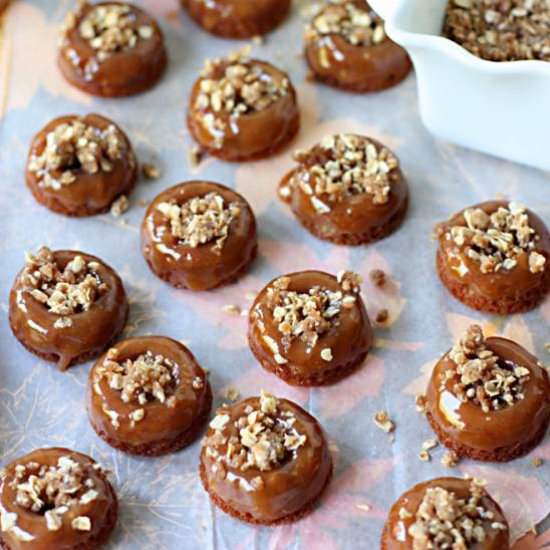 Mini Caramel Apple Crisp Donuts