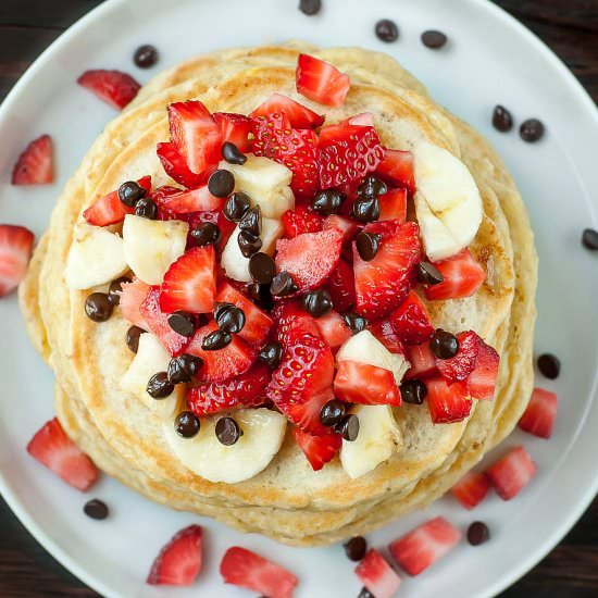 Healthy Banana Split Pancakes